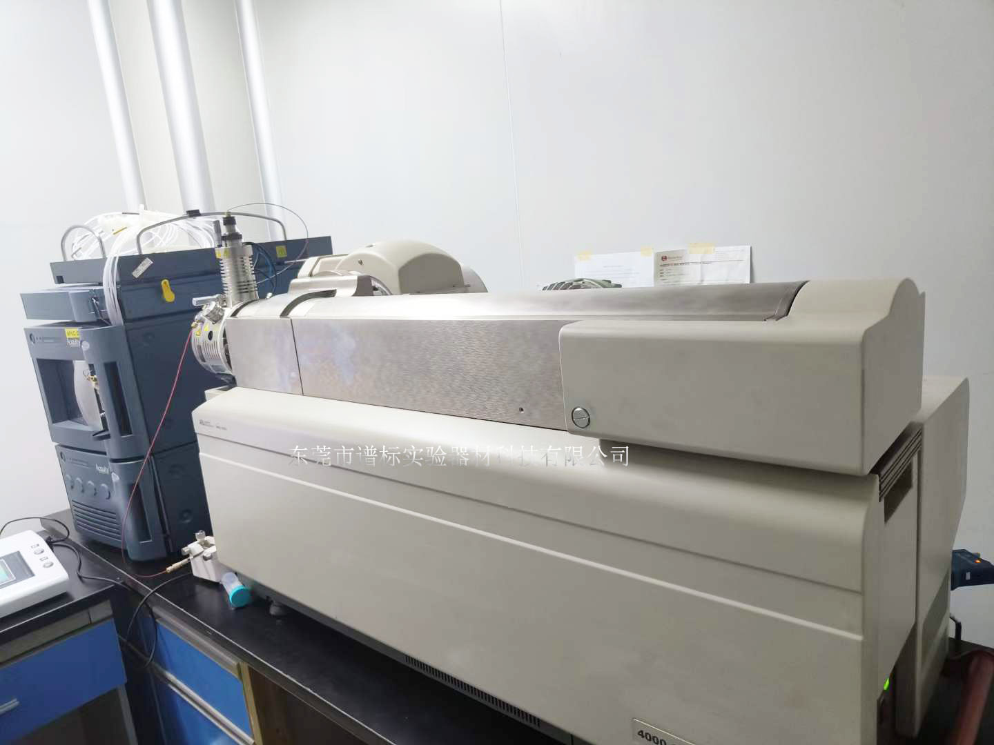 AB SCIEX液相色譜質譜聯(lián)用儀LCMSMSAPI4000在廣州某藥物研發(fā)安裝完畢
